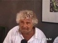 Il grande Beppe Grillo si fa beffe delle scie chimiche e dei 